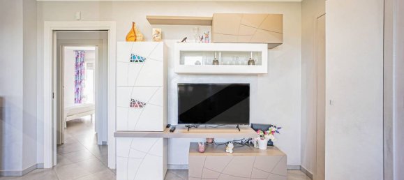 3 rooms Apartment in Bitetto, Italy No. 26477 21