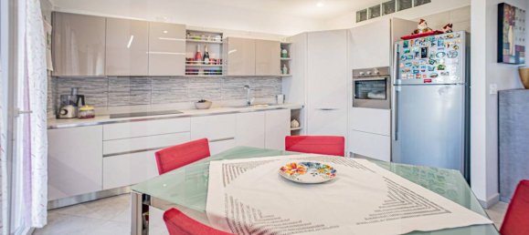 3 rooms Apartment in Bitetto, Italy No. 26477 17