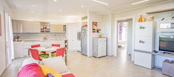 3 rooms Apartment in Bitetto, Italy No. 26477 14