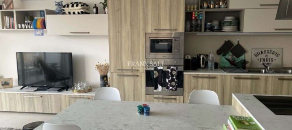 Квартира с 2 спальнями в Сент-Джулианс, Мальта № 6933 2