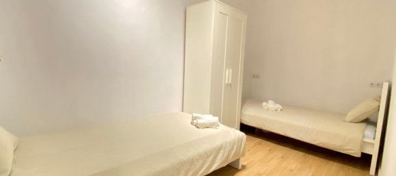 2 chambres Appartement à Ciutat Vella, Spain No. 154676 4