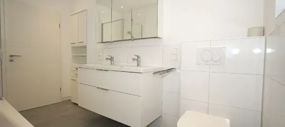 Bungalow T4 em Leverkusen, Germany N.º 344380 15