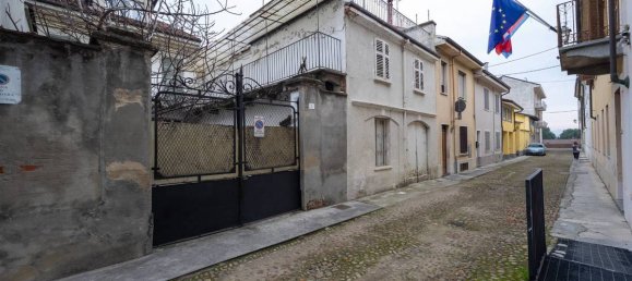 10 غرف نوم منزل في San Damiano d'Asti, Italy رقم 279730 27