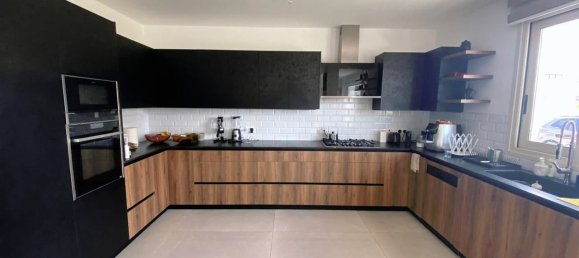 5 Schlafzimmer Villa in Larnaka, Cyprus, Nr. 23111 3