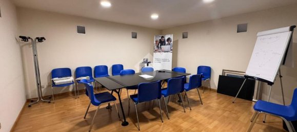 10 rooms Warehouse in Ponte San Nicolò, Italy No. 257670 13