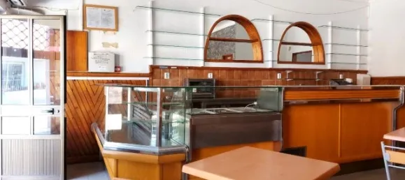 Gewerbliche Immobilie in Almada, Portugal 214m², Nr. 143029 6