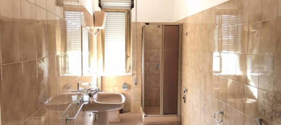 5 rooms Building in Fondi, Italy No. 29199 16