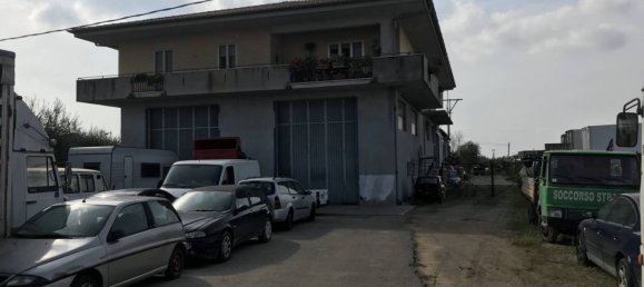 5 rooms Building in Fondi, Italy No. 29199 2