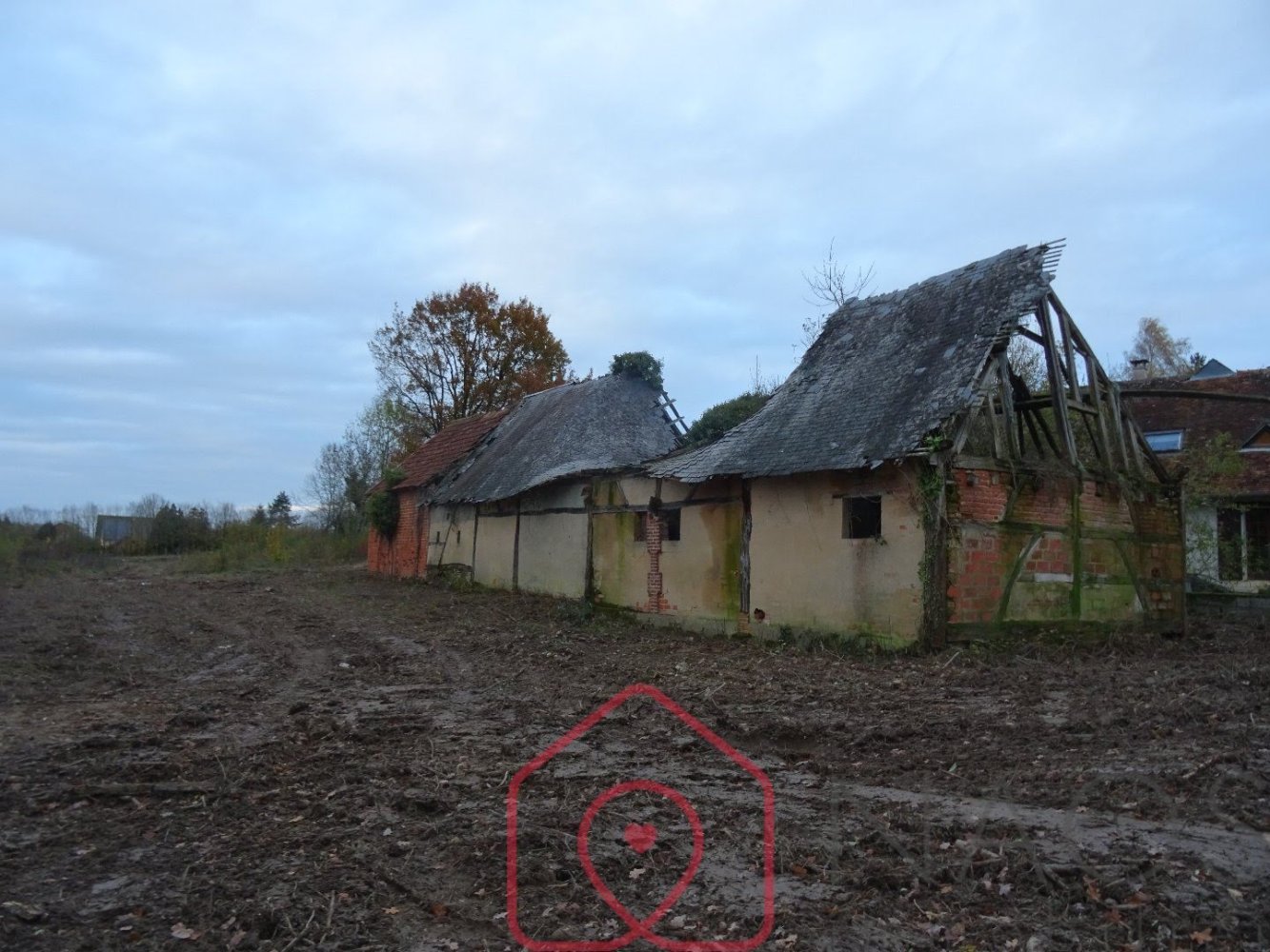 5518m² Land in Dampierre-en-Crot, France No. 111448