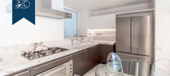 Квартира с 3 комнатами в Неаполь, Италия № 128574 11