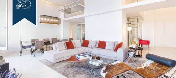 Квартира с 3 комнатами в Неаполь, Италия № 128574 6