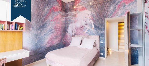 Квартира с 3 комнатами в Неаполь, Италия № 128574 14