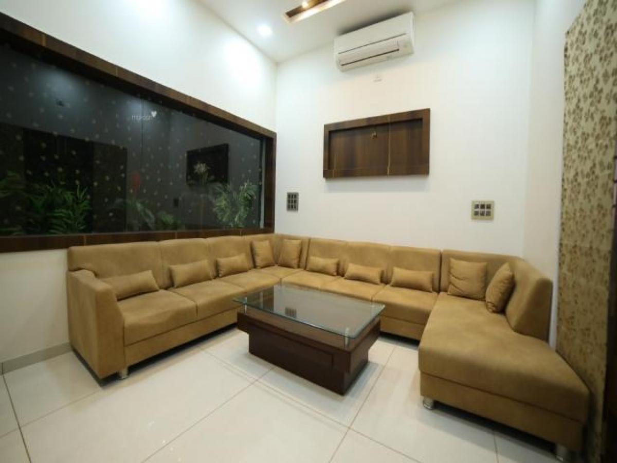 Casa T4 em Amdavad, India N.º 4239