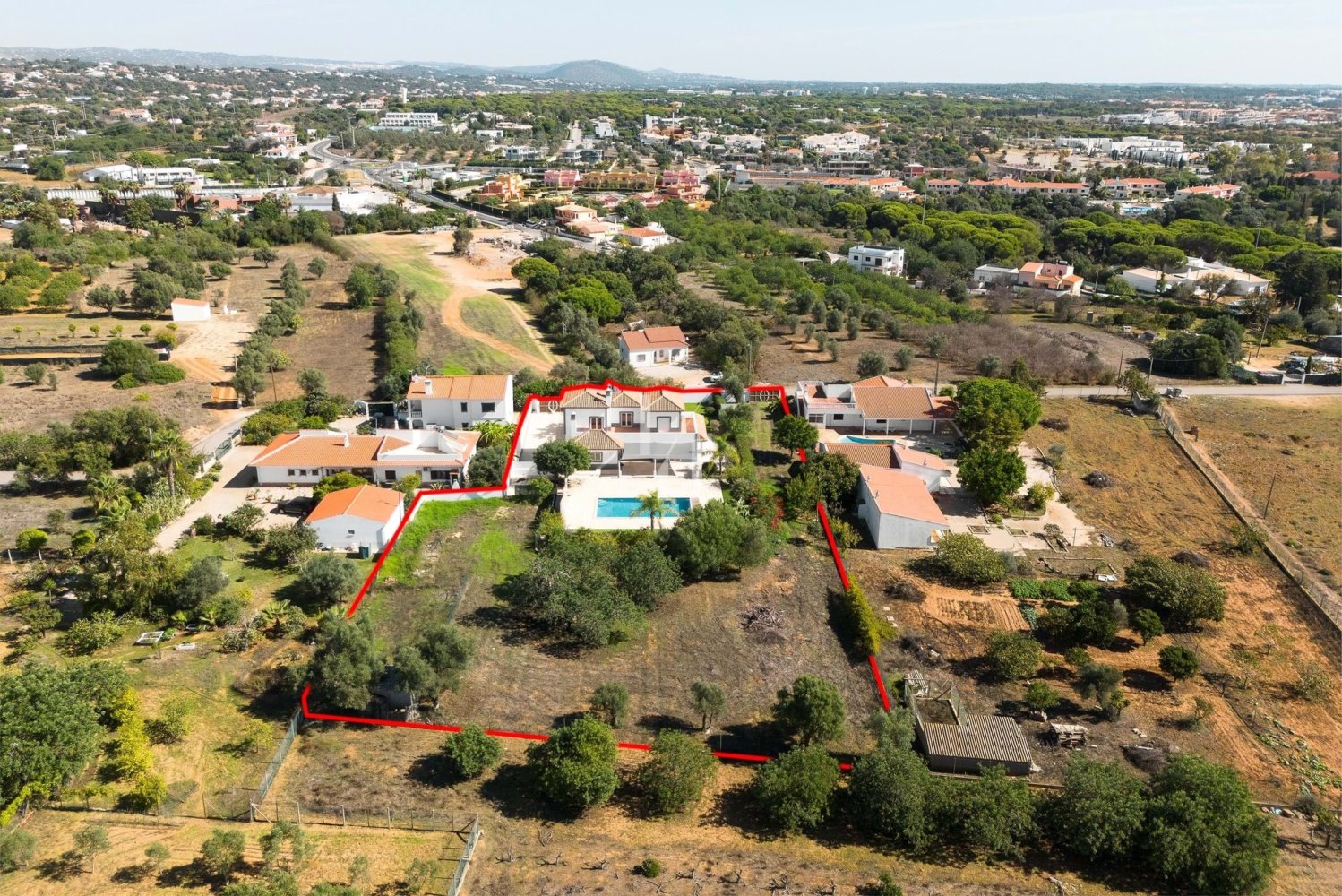 4 bedrooms Villa in Loule, Portugal No. 130132