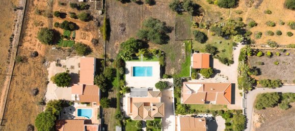 4 bedrooms Villa in Loule, Portugal No. 130132 11