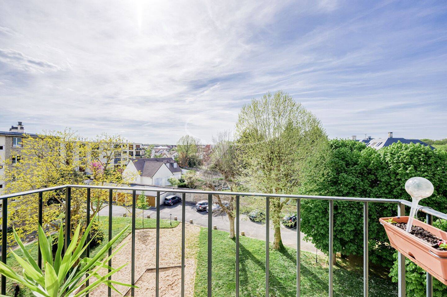 2 bedrooms Apartment in Maisons-Laffitte, France No. 183224