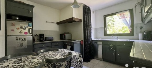 Apartamento de 3 dormitorios en Livry-Gargan, France No. 315589 8