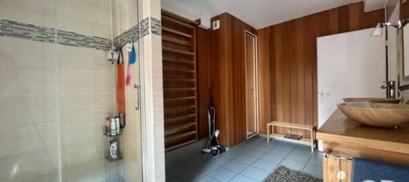 Apartamento de 3 dormitorios en Livry-Gargan, France No. 315589 15