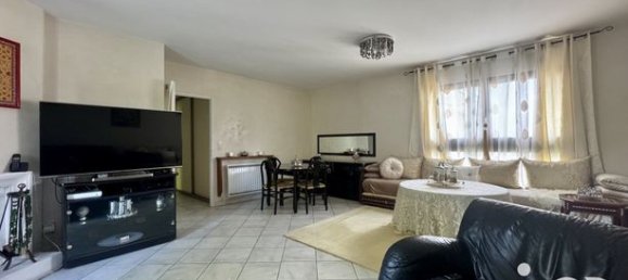 Apartamento de 3 dormitorios en Livry-Gargan, France No. 315589 6