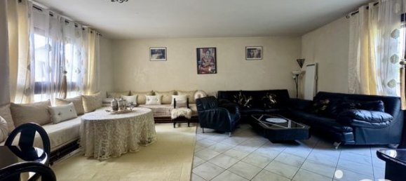 Apartamento de 3 dormitorios en Livry-Gargan, France No. 315589 4