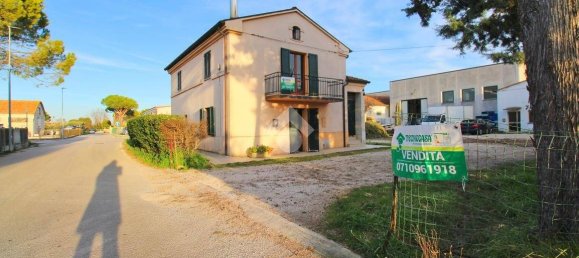 2 bedrooms Villa in Loreto, Italy No. 152824 6