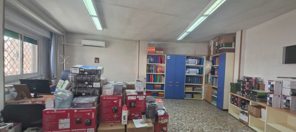 415m² Commercial property in Naples, Italy No. 267571 12