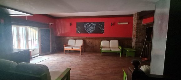 415m² Commercial property in Naples, Italy No. 267571 23