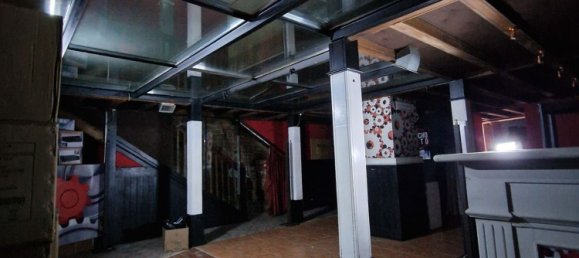 415m² Commercial property in Naples, Italy No. 267571 18