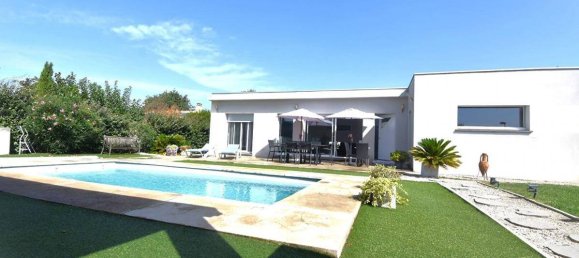 4 bedrooms Villa in Avignon, France No. 358310 2