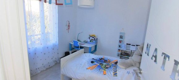 4 bedrooms Villa in Avignon, France No. 358310 8