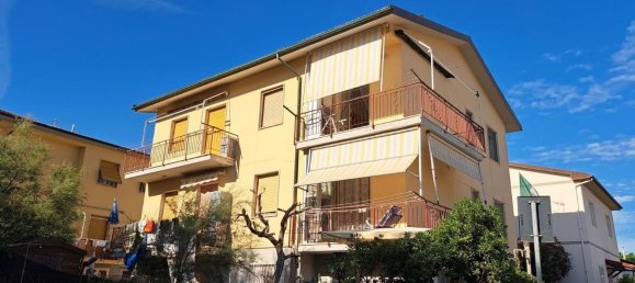 3 rooms Apartment in Rosignano Marittimo, Italy No. 306902 3