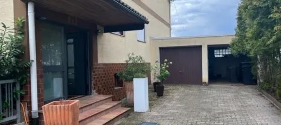 Здание с 8 спальнями в Бад-Дюркхайм, Германия № 66635 42