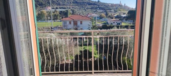 31 bedroom Apartment in San Bartolomeo al Mare, Italy No. 86697 11