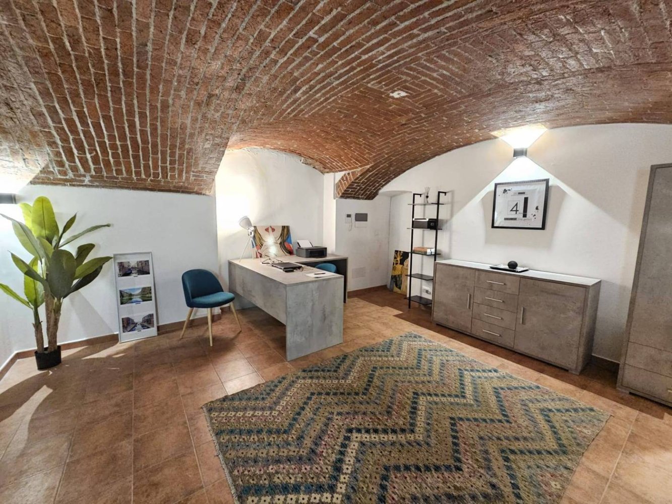 Propiedad comercial de 2 habitaciónes en Milan, Italy No. 282345