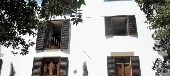 7 bedrooms Villa in Bagni di Lucca, Italy No. 378 2