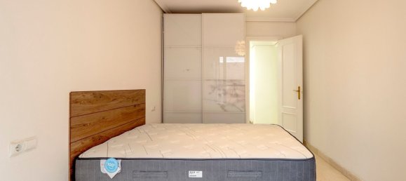 1 bedroom Apartment in Zaragoza, Spain No. 160038 17