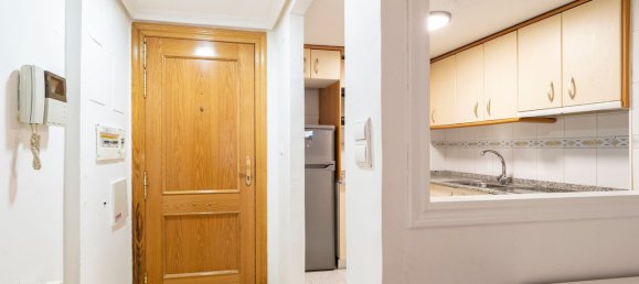 1 bedroom Apartment in Zaragoza, Spain No. 160038 4