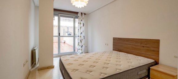 1 bedroom Apartment in Zaragoza, Spain No. 160038 16