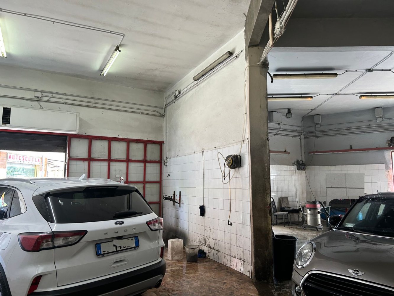 2 rooms Commercial property in Florence, Italy No. 136693