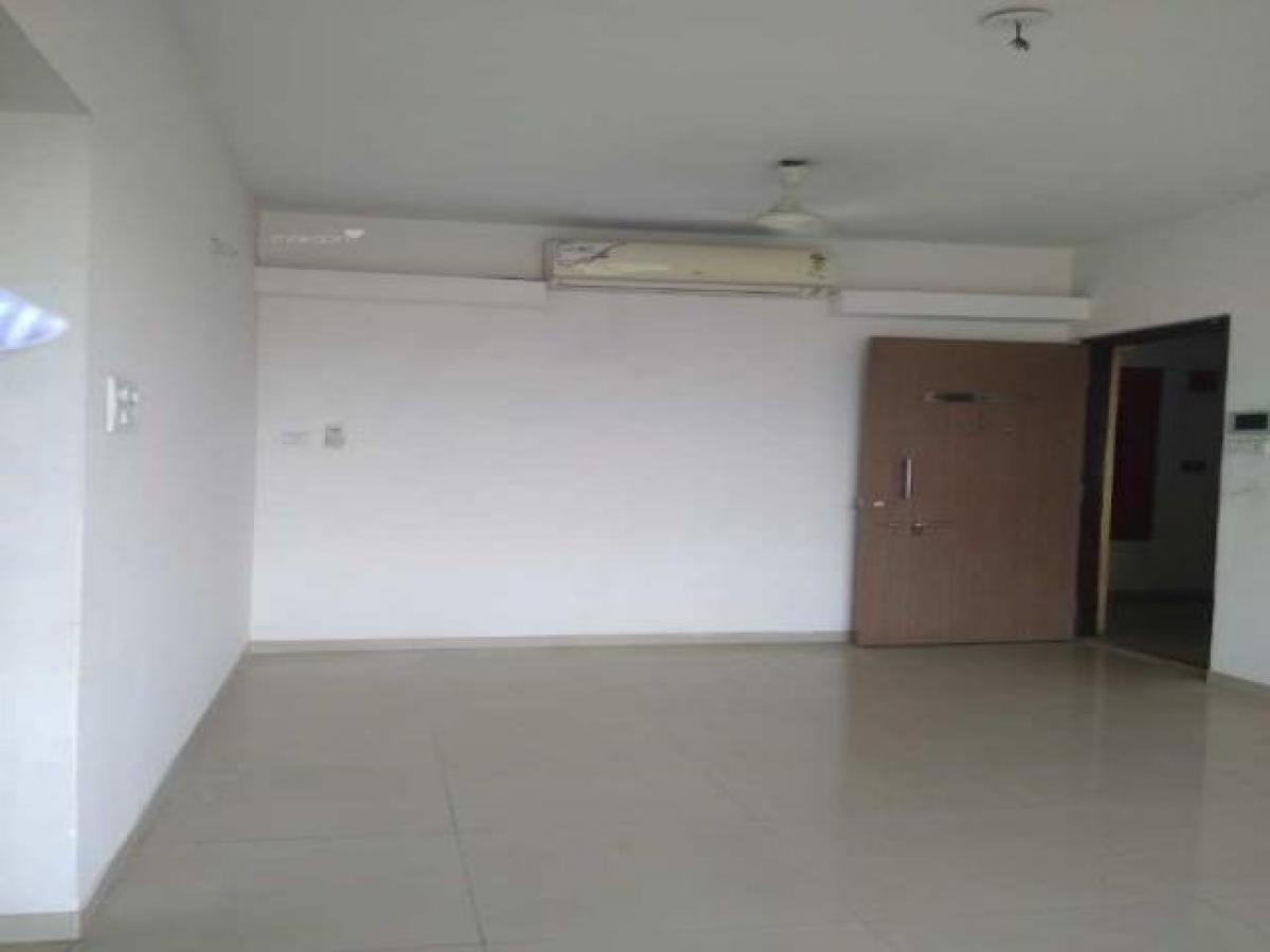 2 bedrooms House in Mumbai, India No. 9622