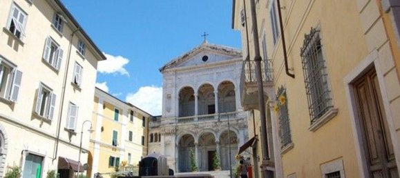 5-Zimmer Haus in Massa, Italy, Nr. 168987 13