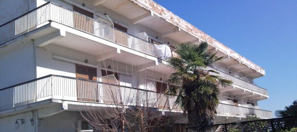 Casa geminada de 42 divisões em Kolindros, Greece N.º 6053 4