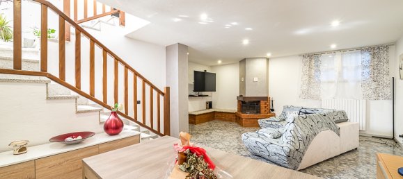 Дом с 6 комнатами в Буска, Италия № 110540 7