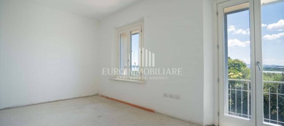 3 chambres Villa à Castiglione del Lago, Italy No. 353617 16