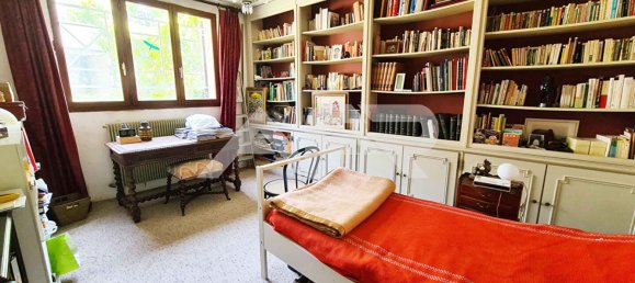 5 bedrooms House in Chatou, France No. 167670 9