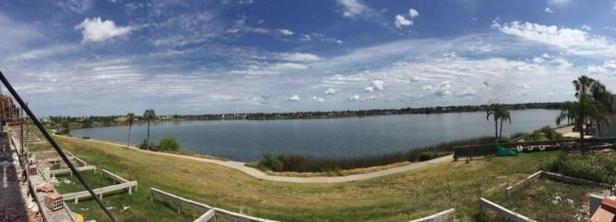 3 bedrooms Apartment in Tigre, Argentina No. 58850