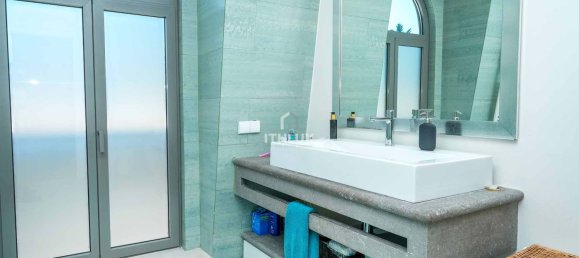 6 bedrooms Villa in Cascais, Portugal No. 94921 37