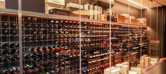 6 bedrooms Villa in Cascais, Portugal No. 94921 25