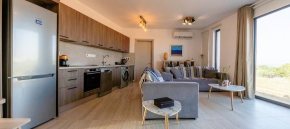 Квартира с 2 спальнями в Паралимни, Кипр № 17180 3