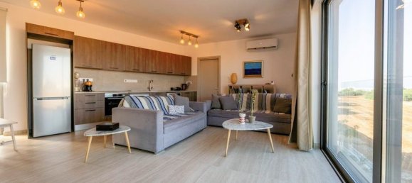 Квартира с 2 спальнями в Паралимни, Кипр № 17180 7